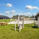 4 Bedroom Lovely In Glesborg