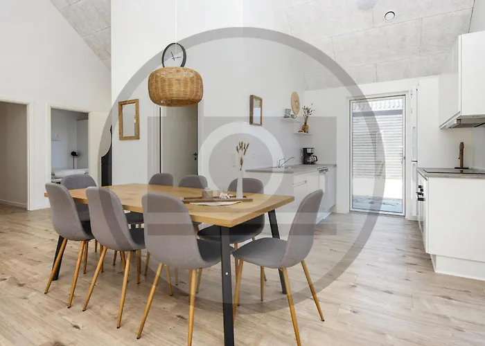 4 Bedroom Lovely In *