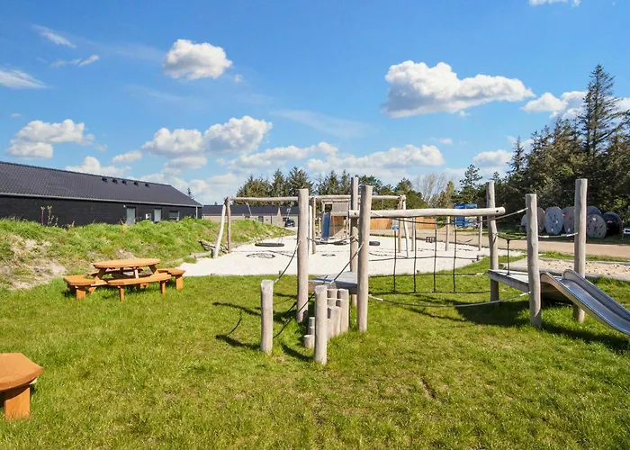 4 Bedroom Lovely In Glesborg