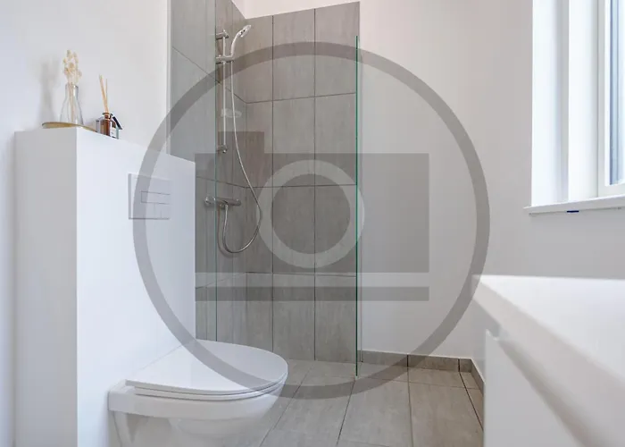4 Bedroom Lovely In *