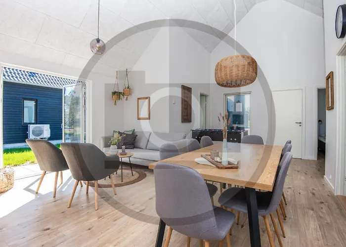 4 Bedroom Lovely In *